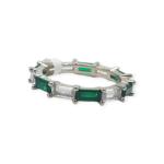 925 Sterling Silver Ladies Band with Beautiful Green and White Stone